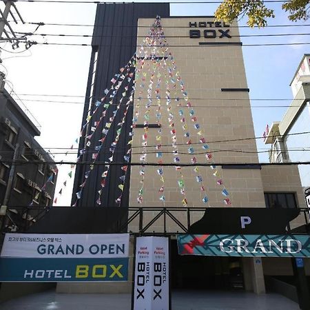 Box Hotel Daejeon Esterno foto