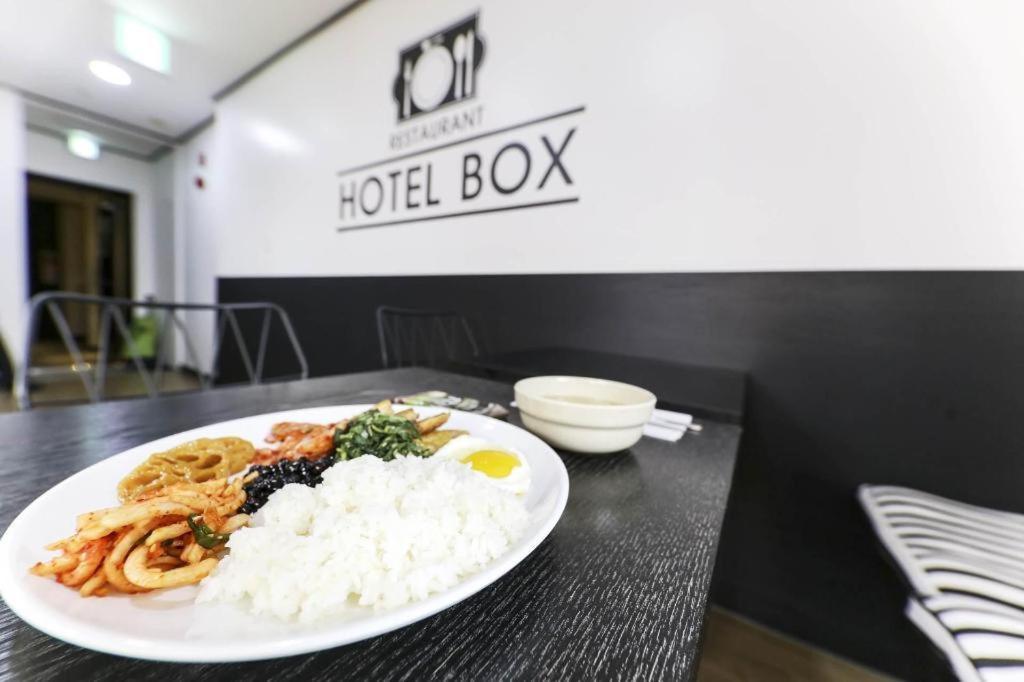 Box Hotel Daejeon Esterno foto