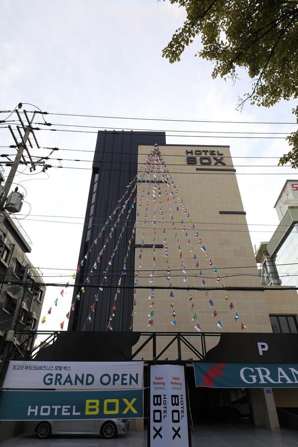 Box Hotel Daejeon Esterno foto