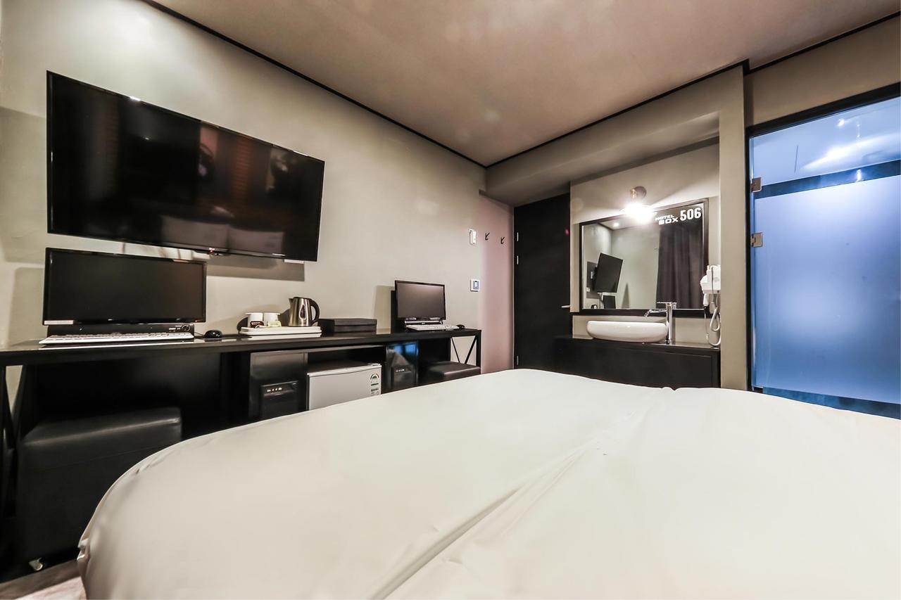 Box Hotel Daejeon Esterno foto