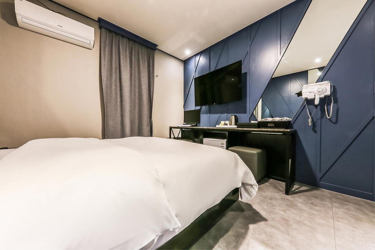 Box Hotel Daejeon Esterno foto