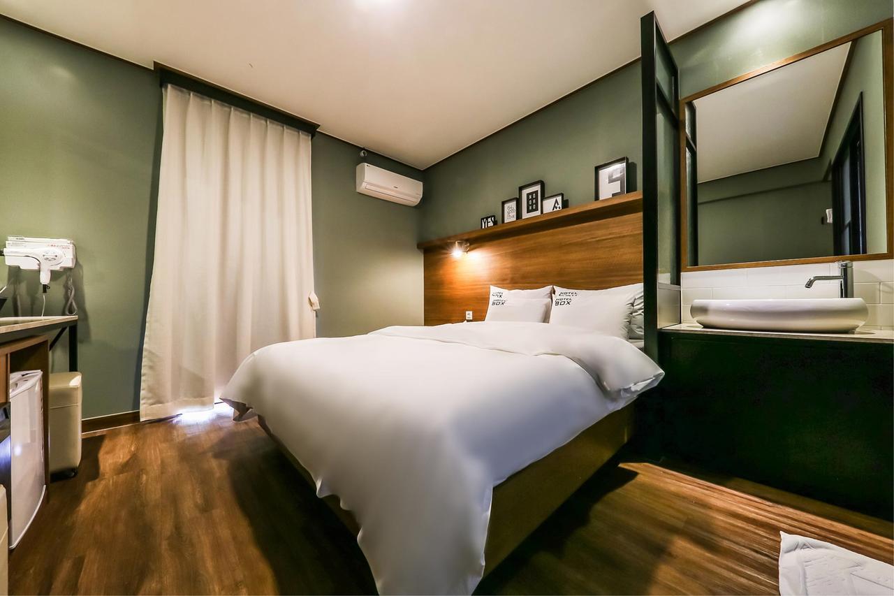 Box Hotel Daejeon Esterno foto