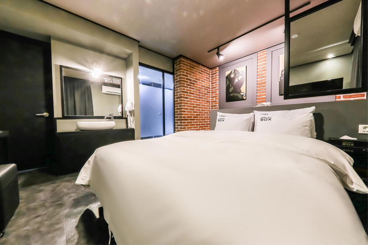 Box Hotel Daejeon Esterno foto