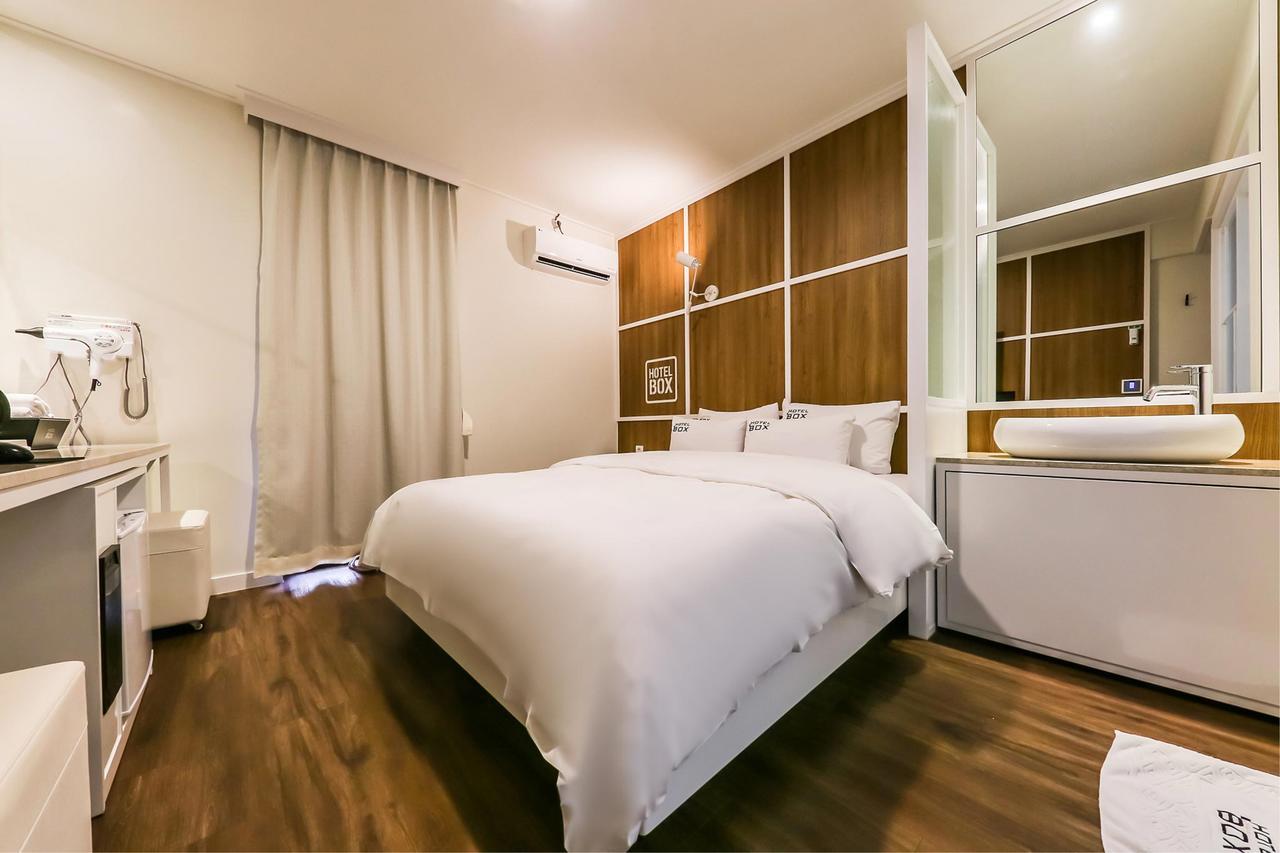 Box Hotel Daejeon Esterno foto